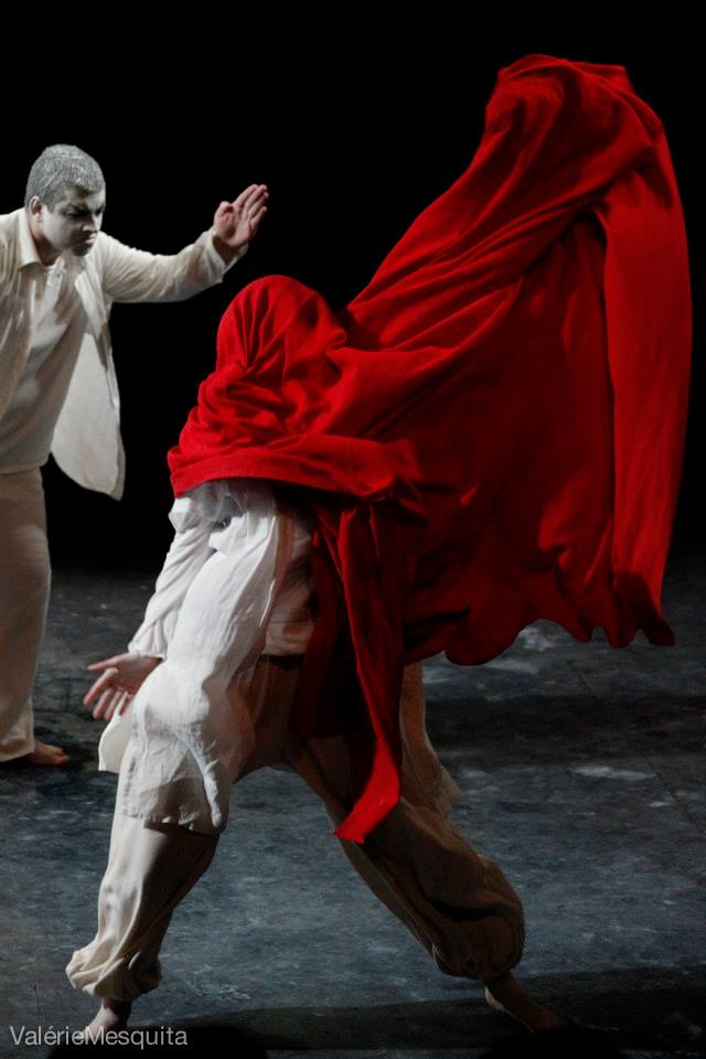 Cena do espetáculo "Histórias do Sr. Ninguém" (crédito: Valerie Mesquita)